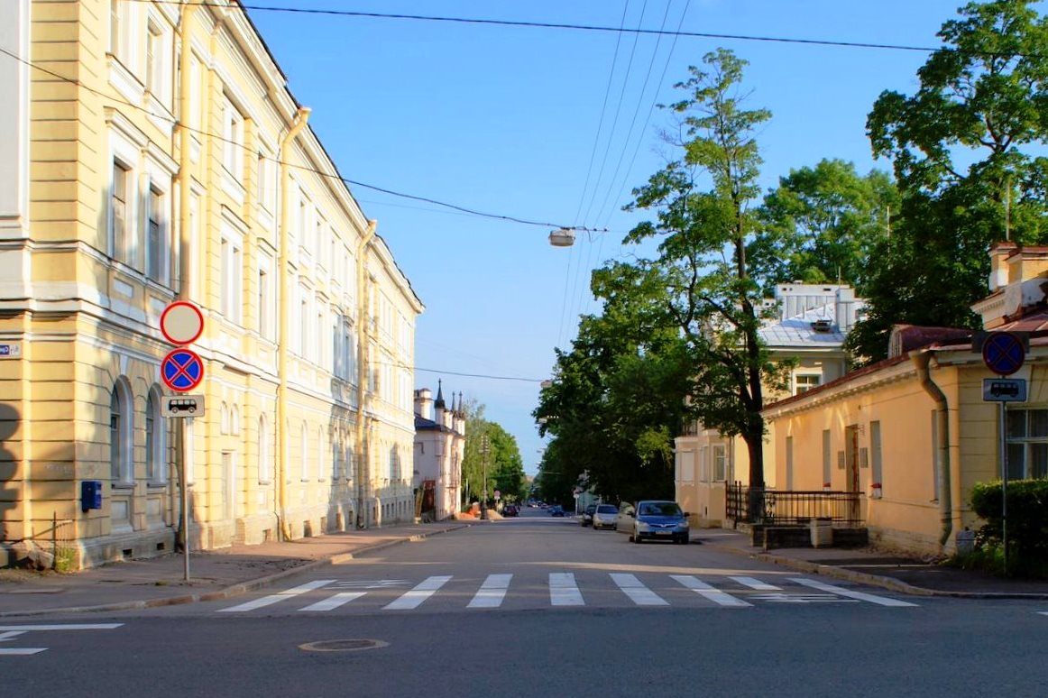 По улице Советской города Альметьевска